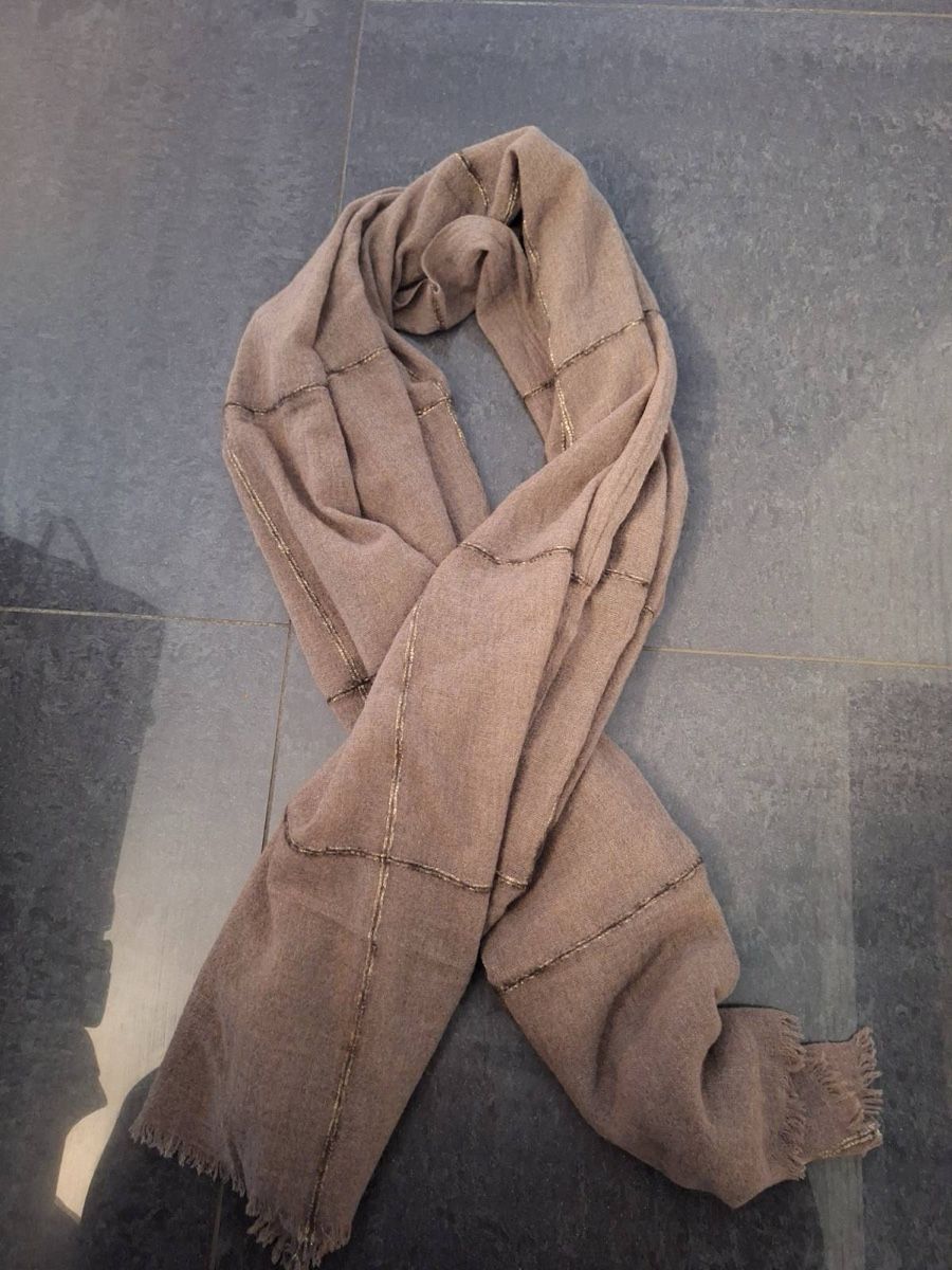 Foulards & écharpes: 19 Andreas 47 Schal  – D'occasion à Bergdietikon par zor_856j