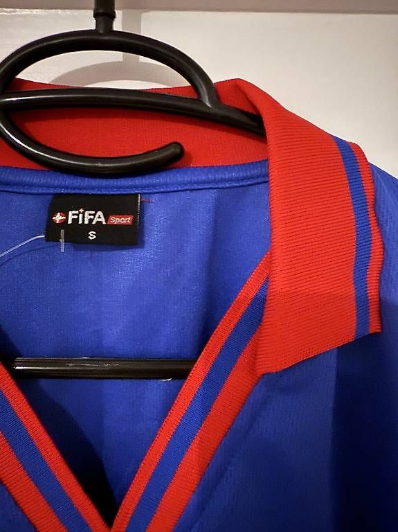T-shirts: FC Basel Fan Tshirt – D'occasion à Basel par momo.st 1