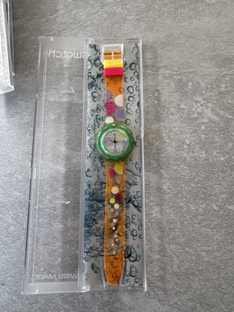 Swatch Uhren: Montre Swatch multicolore  – Defekt aus Posieux von Angeles82 1