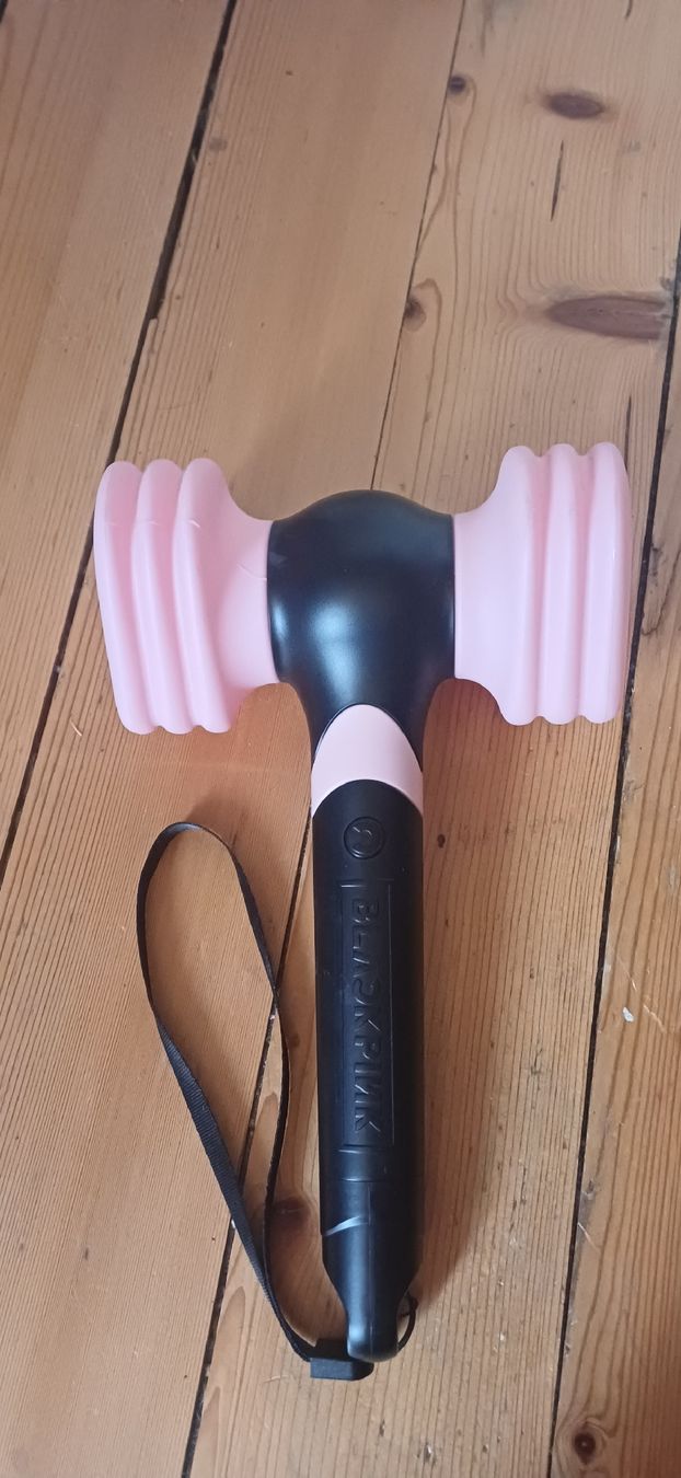 Lampade: Blackpink lightstick – Usato da Oron-la-Ville venduto da Elo_letoile