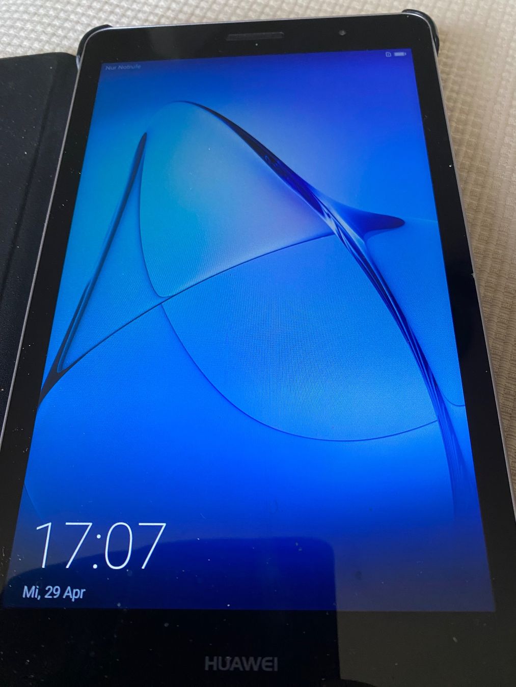 Huawei Tablet PC: HUAWEI Mediapad T3 mit Hülle – Usato da Allenwinden venduto da Obalu