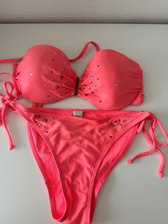 Pinker Bikini vom Hunkemöller