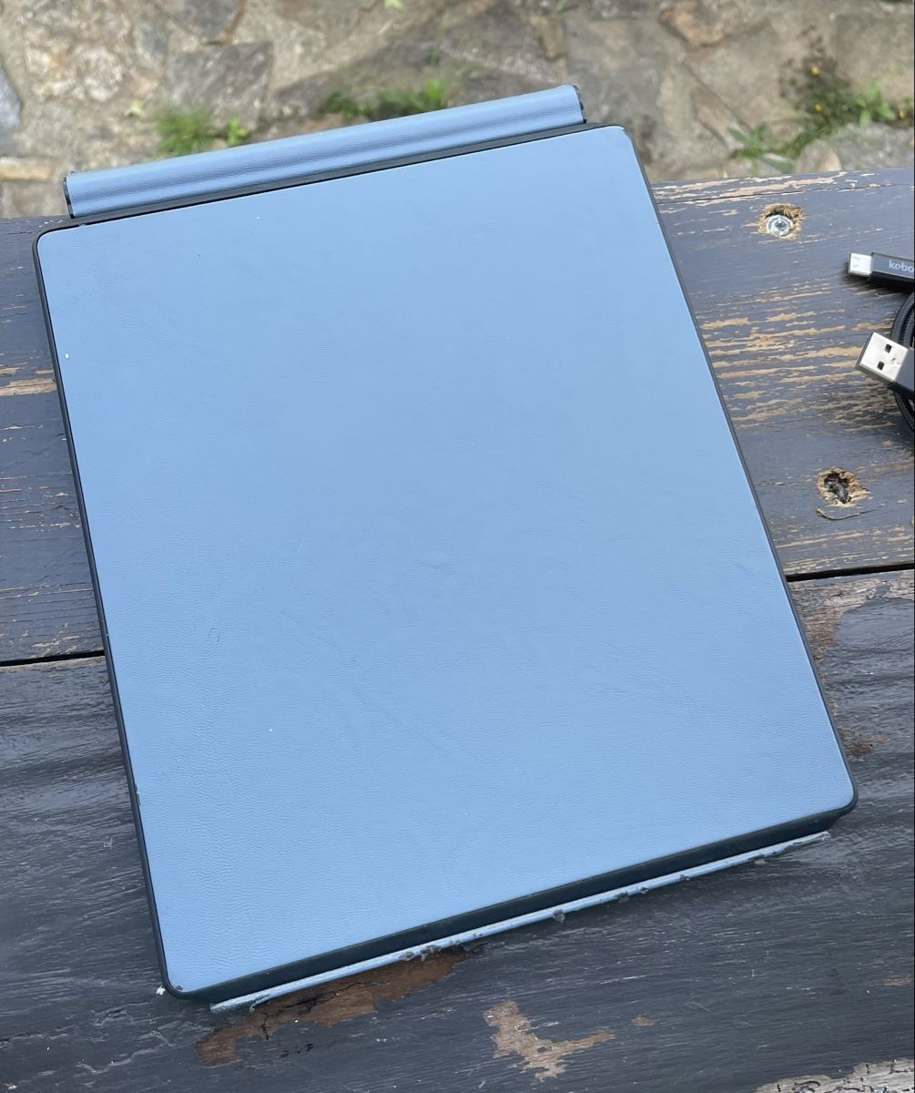Kobo Tablet PC: E-reader Kobo Elipsa con custodia e stylus usato buono – Usato da Insone venduto da ono_h7l2 4