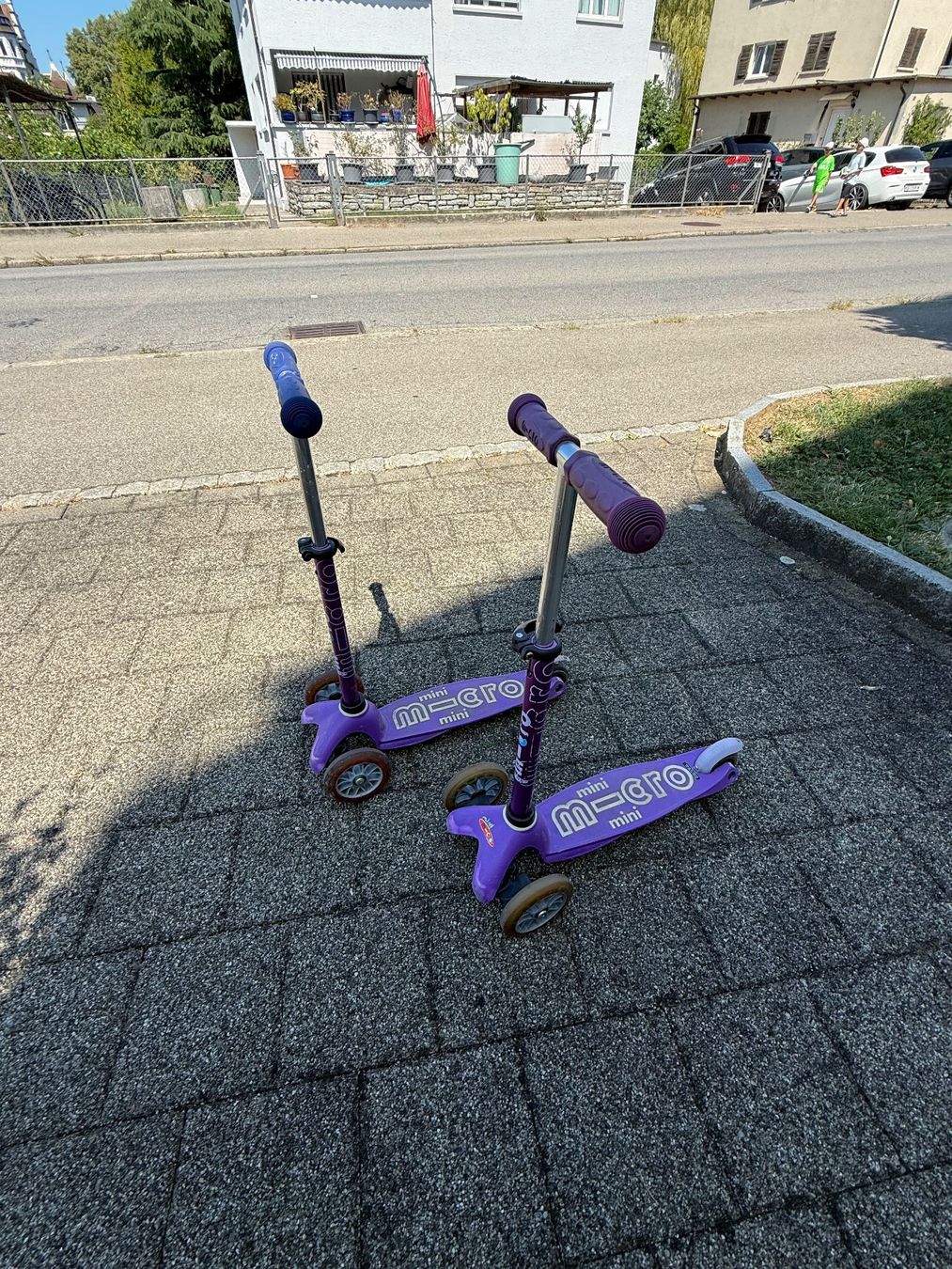 Micro Fahrzeuge für Kinder: 1xMini Micro Roller lila guter Zustand – Gebraucht aus Rorschach von Wjack