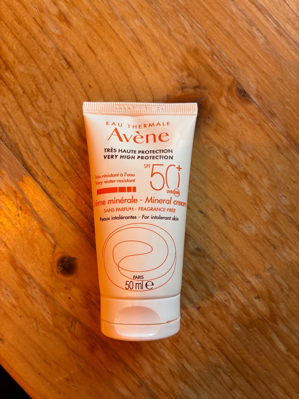 Avene Protection solaire: Avène Sun Mineral Cream SPF 50+, fast neu – D'occasion à Zürich par sop_lh8l