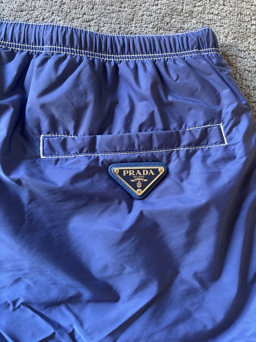 Prada Badehosen: PRADA Re-Nylon Swimshorts – Gebraucht aus Zürich von jdr_n76f 3