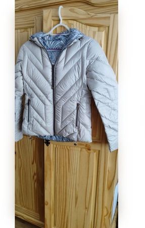 NILE Daunenjacke beidseits tragbar,S, beige & blau gemustert