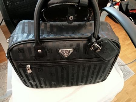 Sehr schöne Handtasche Marke Mollerus original !