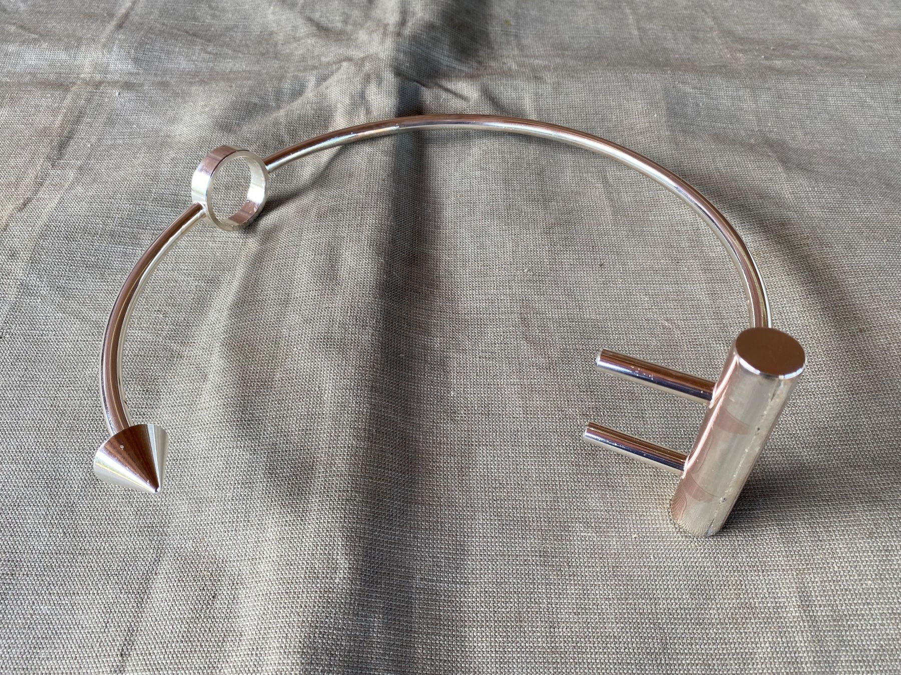Weingestelle & -ständer: schöner Vintage Flaschenständer Hogri Design – Gebraucht aus Feldbach von Olive1 6