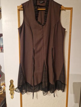 Robe  M