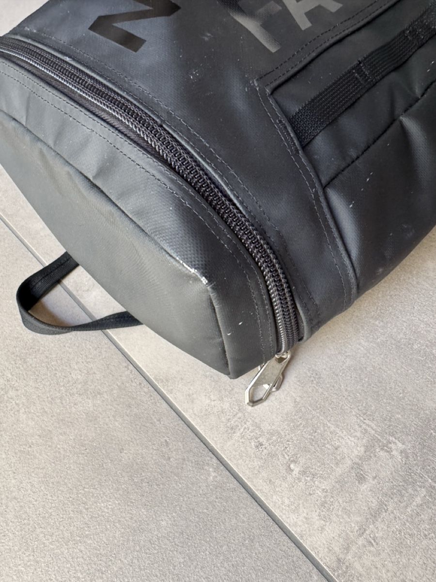 North Face Rucksäcke: North Face Rucksack BASE CAMP – Gebraucht aus Gamsen von Le_De 4