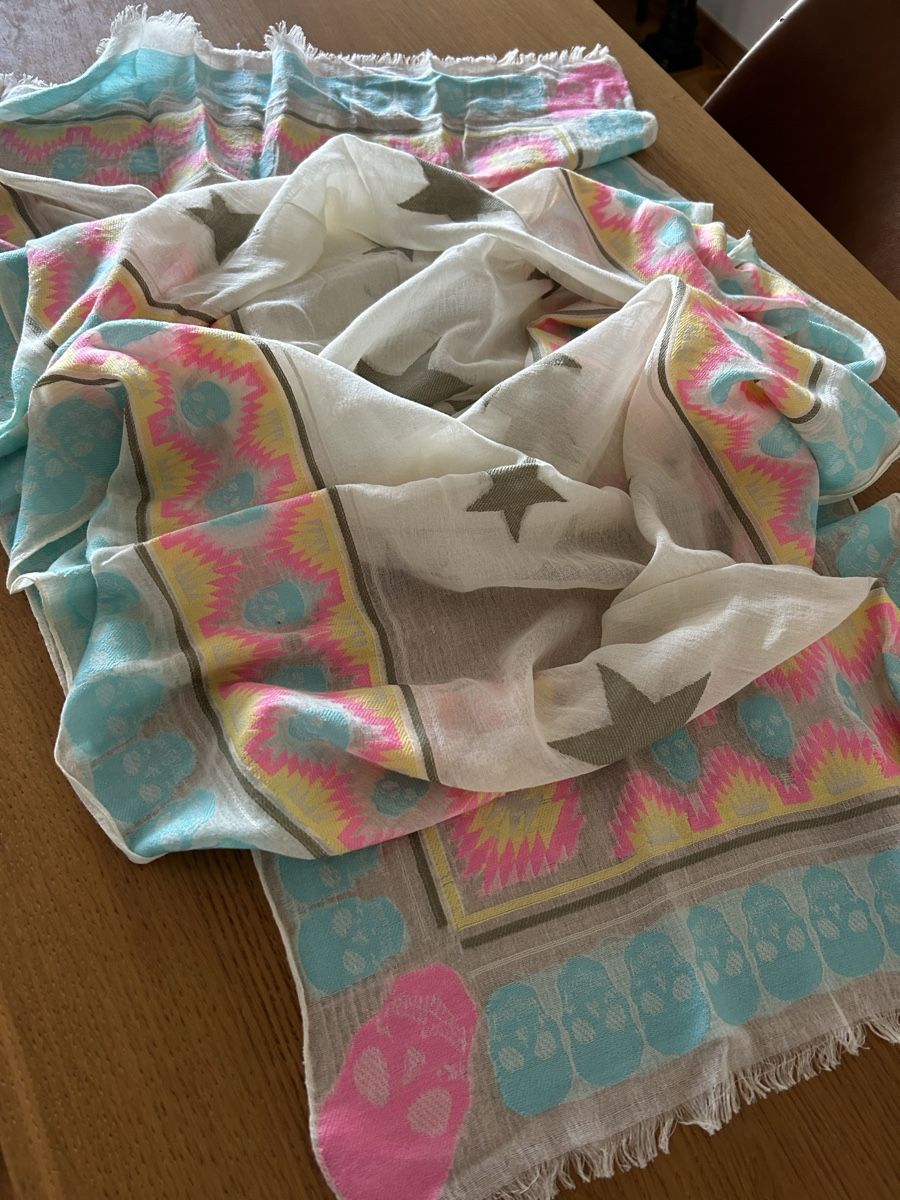 Zadig & Voltaire Foulards, Tücher & Schals: Zadig et Voltaire châle édition limitée – Neu und originalverpackt aus Ecublens VD von mirandagirl 3