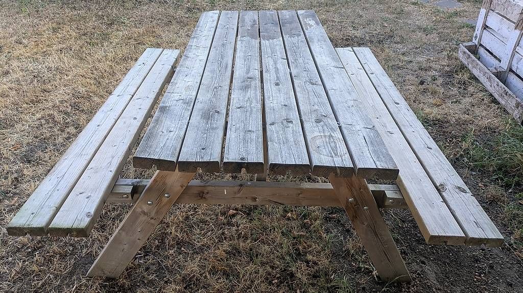 Tables: Holzgartentisch – D'occasion à Etziken par Matrix80 1
