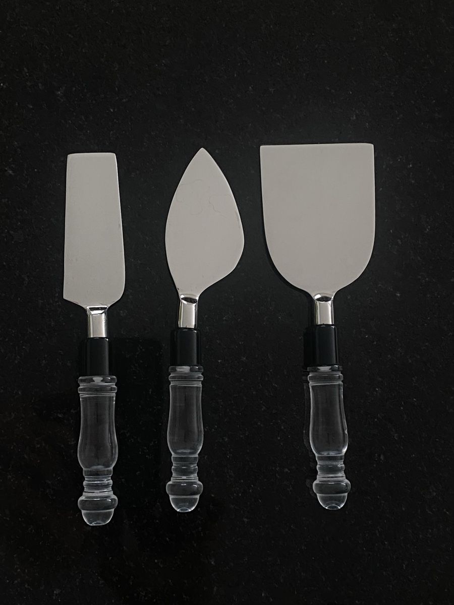 Messer: LAWRENCE GREY HOME Käsemesser-Set 3-tlg. – Gebraucht aus Ehrendingen von Uxaxa