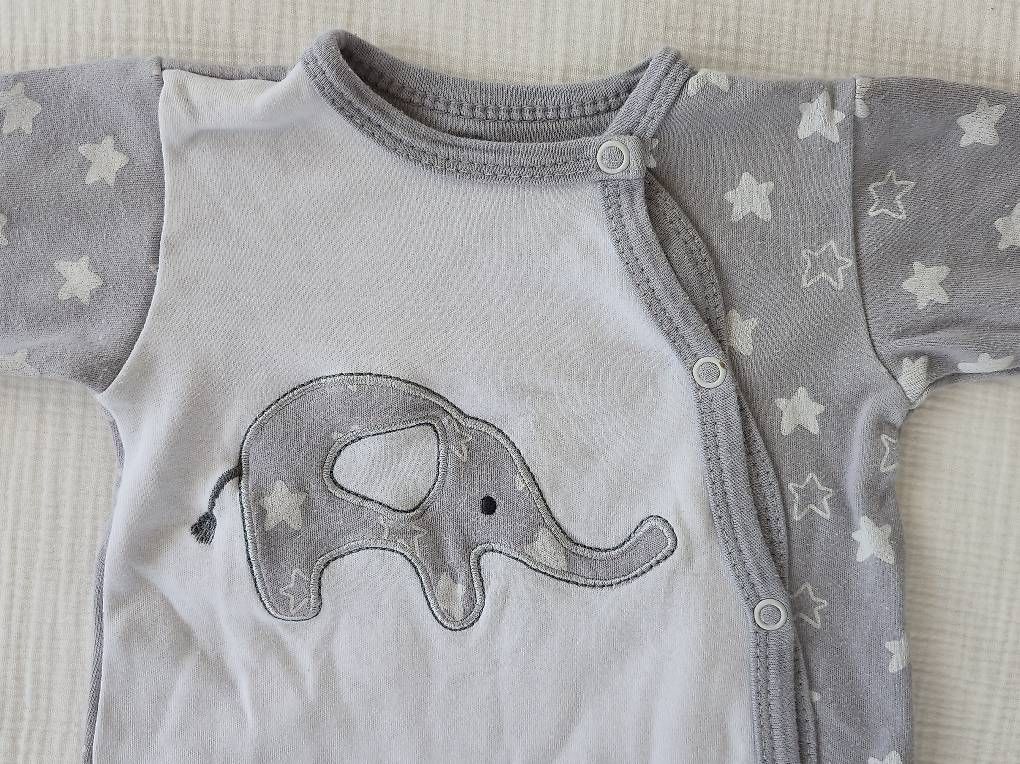 Pyjamas & Ähnliches: Baby Strampler Gr. 62 – Gebraucht aus Alpthal von M.J.A. 1