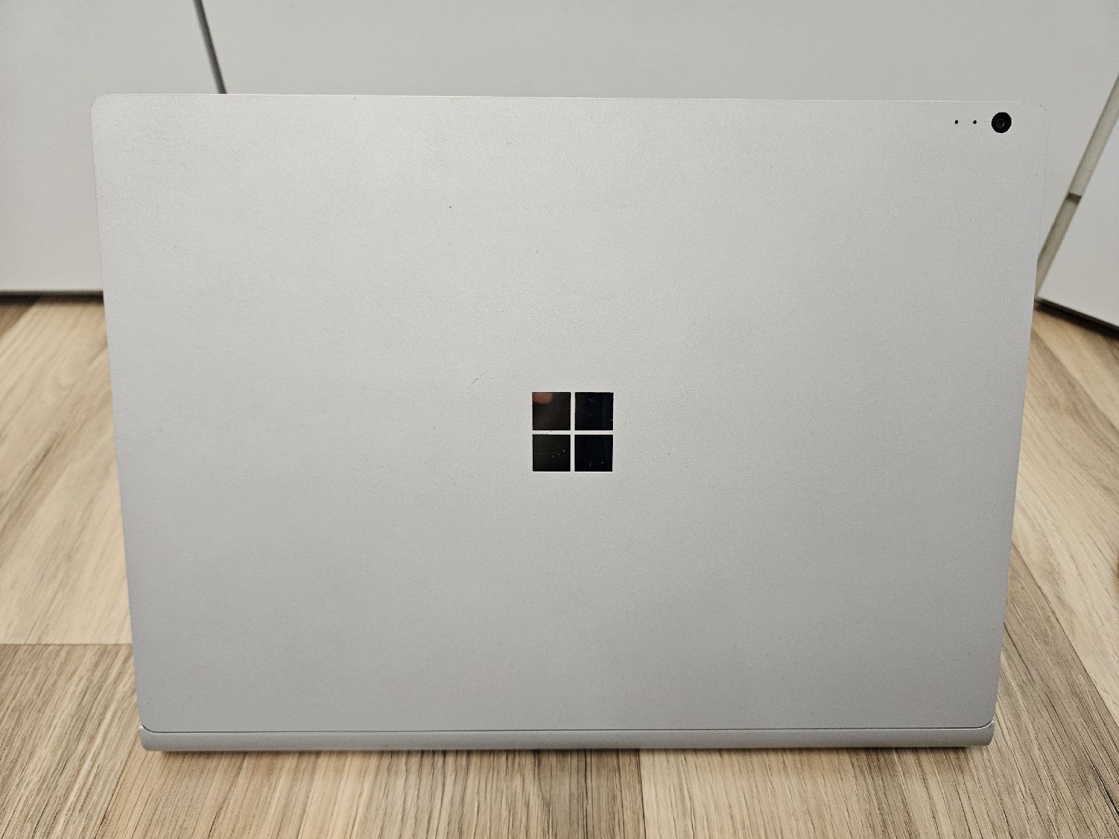 Microsoft Notebook: Microsoft Surface Book (1. Gen.), 13.5" – Usato da Biel-Benken BL venduto da Domaen 5