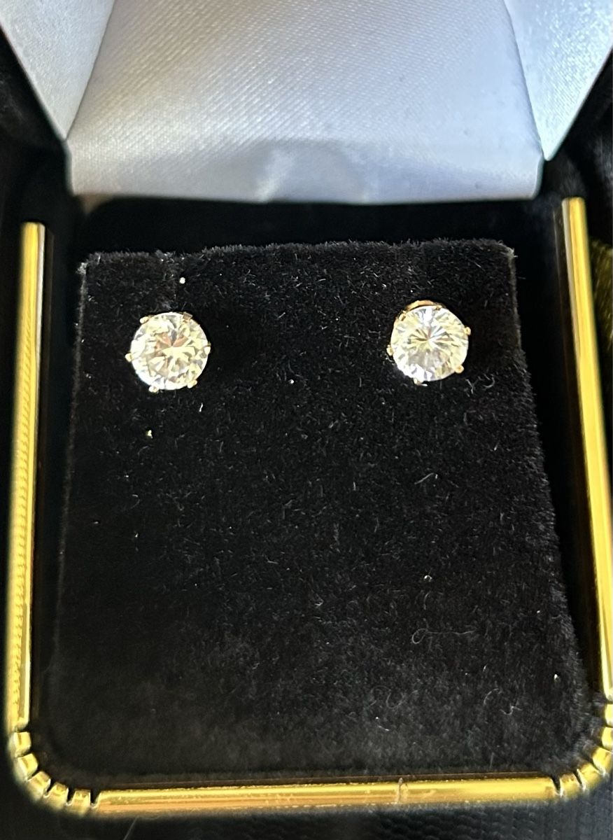 Orecchini pendenti & Orecchini a lobo: Ohrstecker Gold 750 mit Diamant Simulant – Usato da Birsfelden venduto da Exclusivity