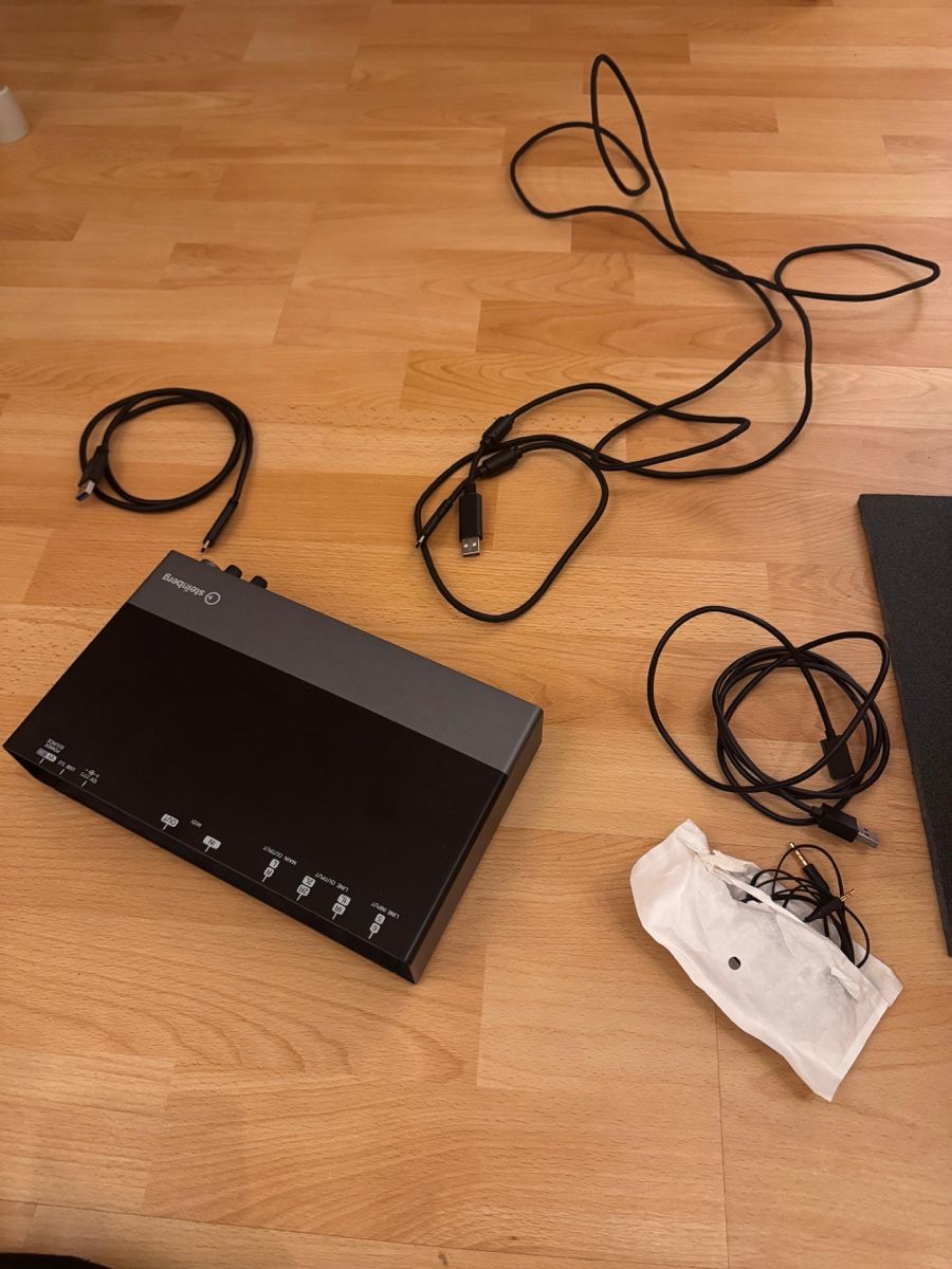 Steinberg Enregistreurs: Steinberg USB Audio Interface UR44 – D'occasion à Böckten par Nlati