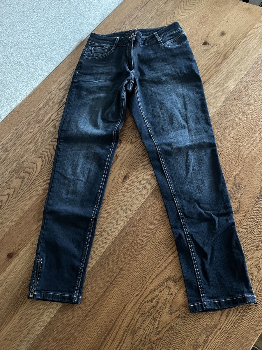 Jeans: Jeans  – Nuovo (secondo la descrizione) da Schliern b. Köniz venduto da medion3098 1