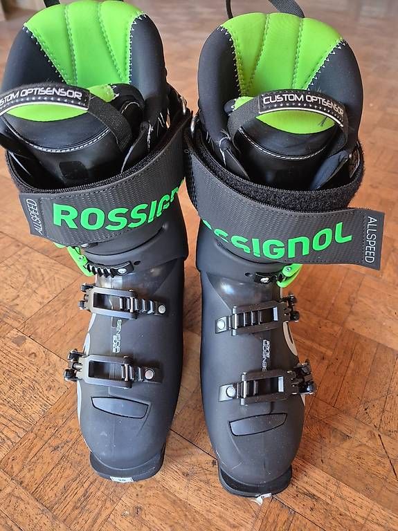 Rossignol Scarpe da uomo: Skischuhe Rossignol Gr.39 NEU – Nuovo (secondo la descrizione) da Stäfa venduto da Arjen2011