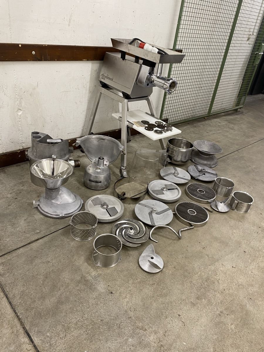 Küchengeräte: Universalmaschine – Gebraucht aus Dietikon von dia_y8y5