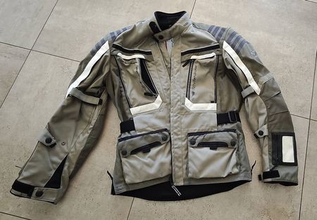 Motorradjacke fast neu