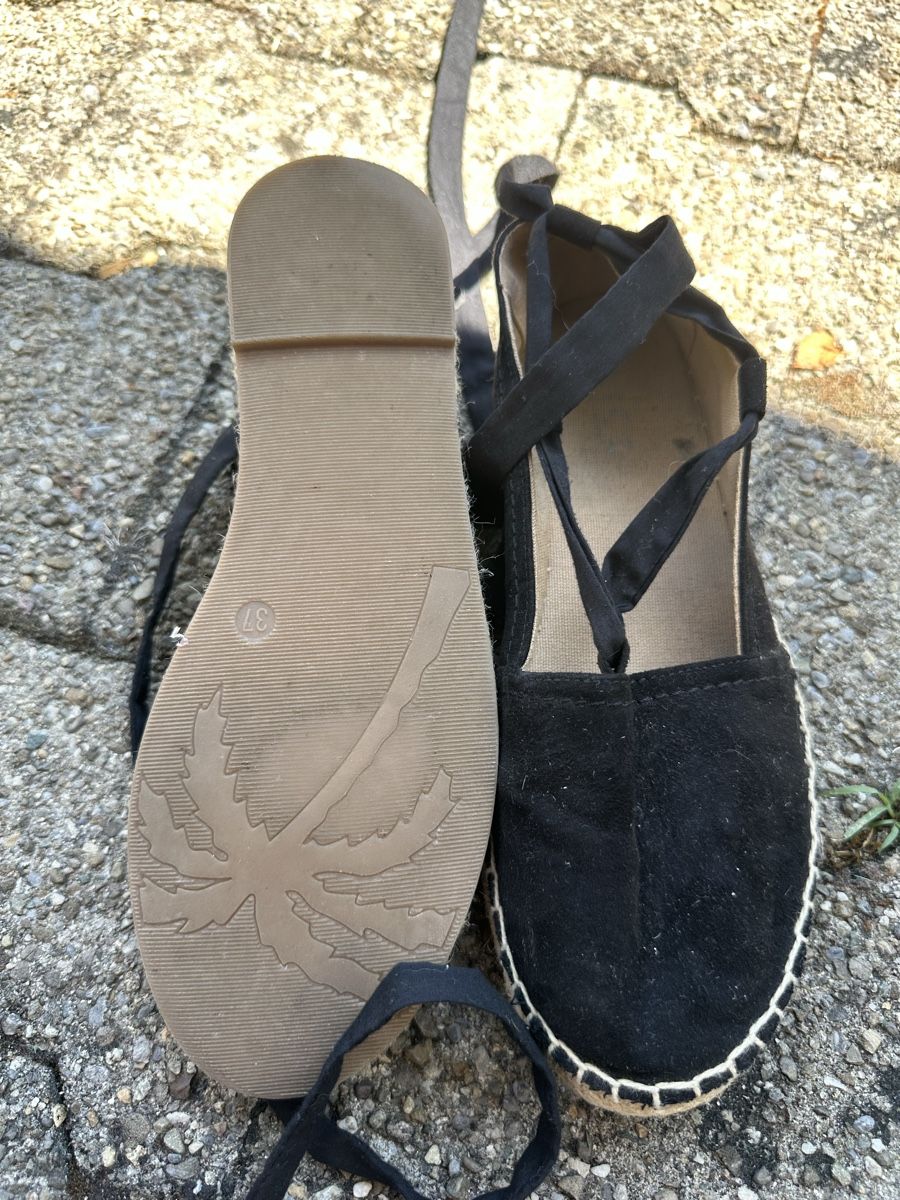 Damenschuhe: Damen Espadrilles schwarz  – Gebraucht aus Zufikon von tam_gfx6 1