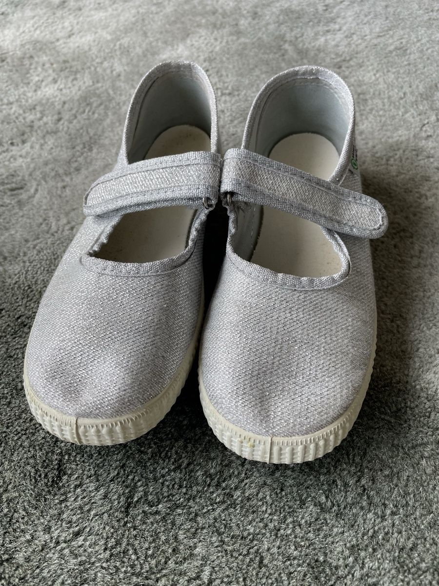 Scarpe per ragazze: Silberballerinas Gr. 33 – Usato da Ipsach venduto da Rena-b