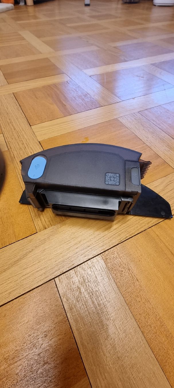 Irobot Aspirapolveri & Accessori: iRobot - Roomba combo I8 – Usato da Petit-Lancy venduto da Kil_2ckr 3