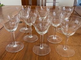 8 Antike Sherry-/Likör-/Schnaps-Gläser filigranes Muster