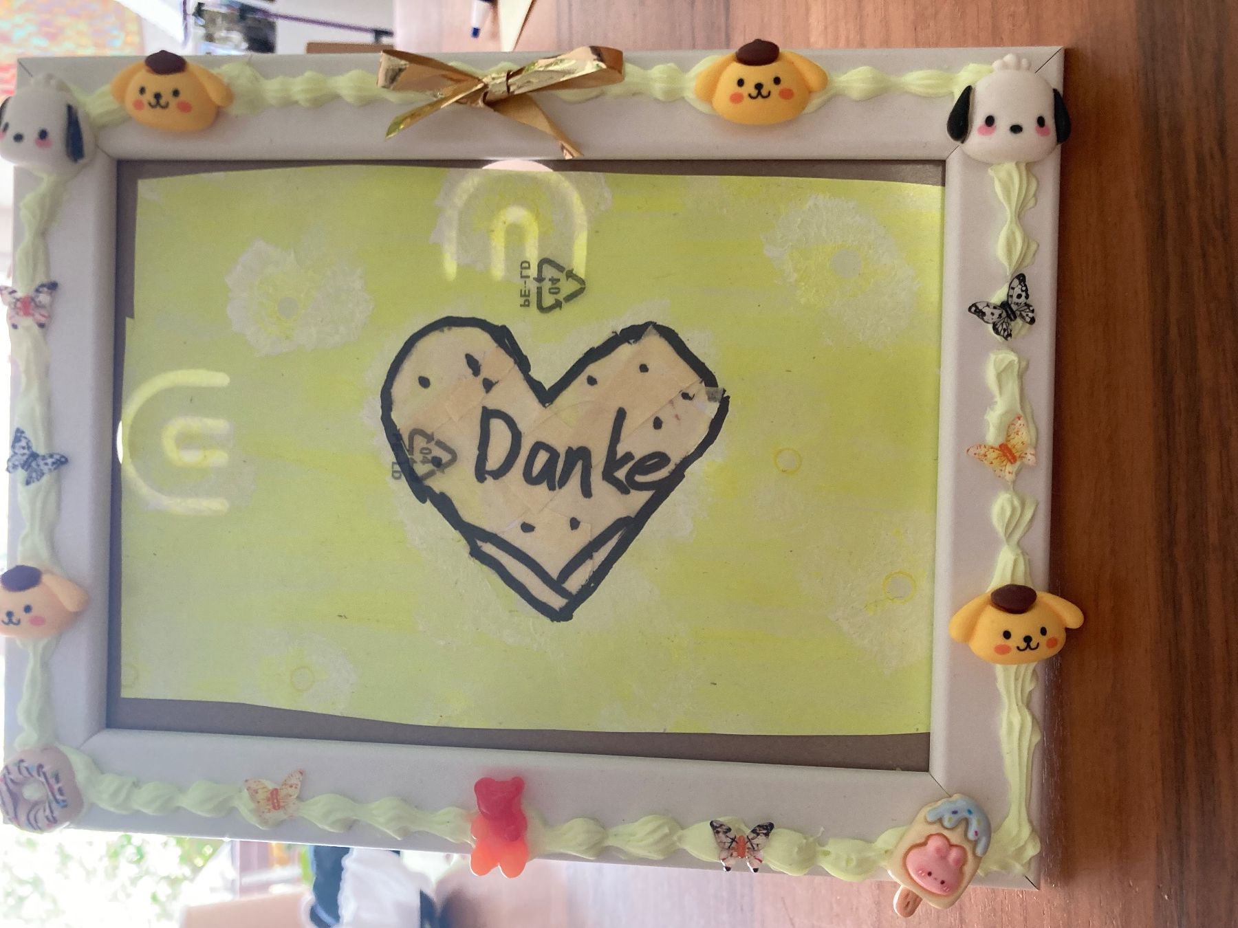 Ikea Cornici: Gelber Bilderrahmen mit Charms – Usato da Oetwil am See venduto da mil_j9hh 1
