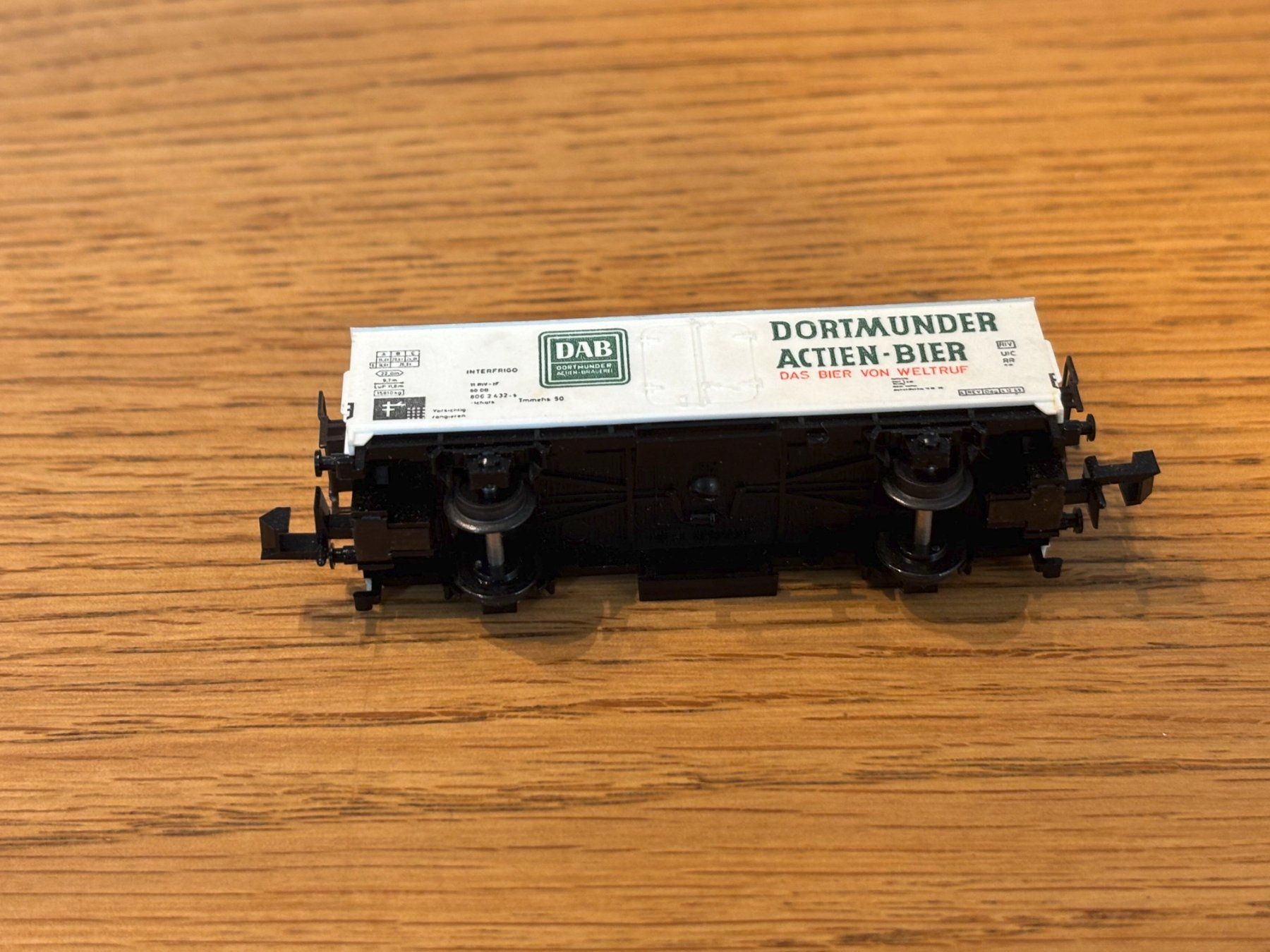 Modellini di ferrovie: e1645: Bierwagen (Spur N) – Usato da Birsfelden venduto da Birs_25 4