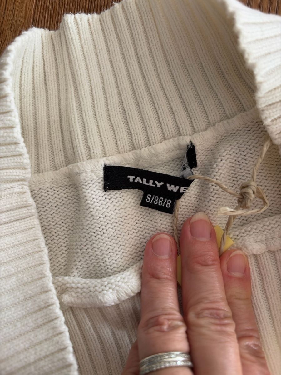 Tally Weijl Lotti & Set di vestiti: Pullover Tally Weijl und Weste BHS Set Grösse S 128 – Usato da Unterengstringen venduto da zha_8n7q 2