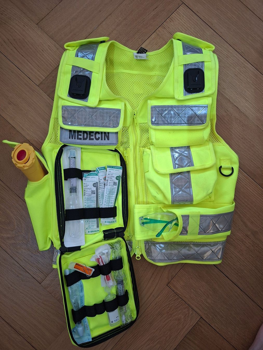 Gilet & Giacche: Gilet intervention/medic haute visibilité – Usato da Bern venduto da Thorsen31 1