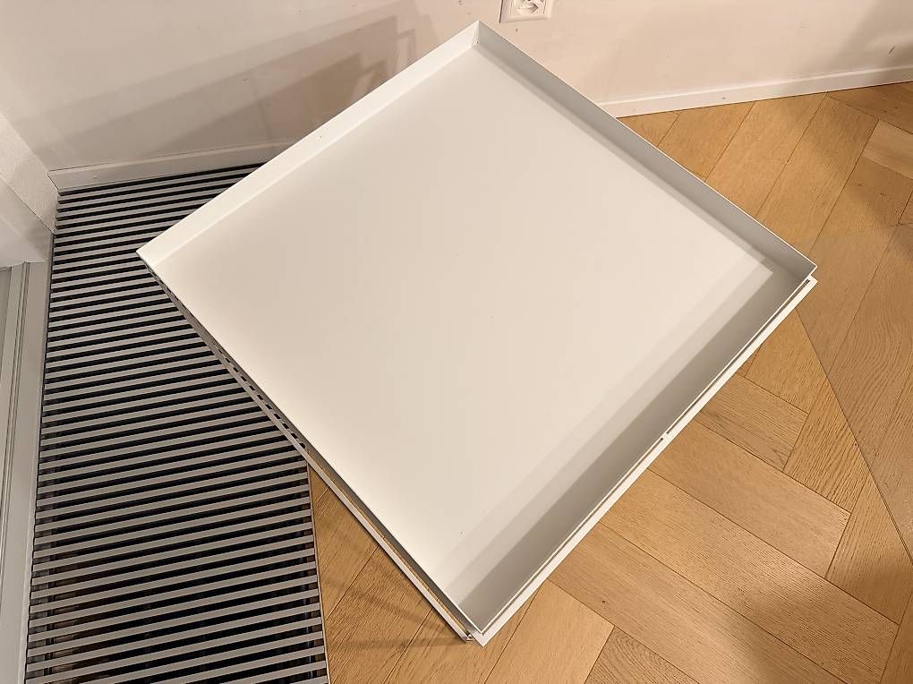 Tavoli: Hay tray table  – Usato da Degersheim venduto da Sarasaralein 2