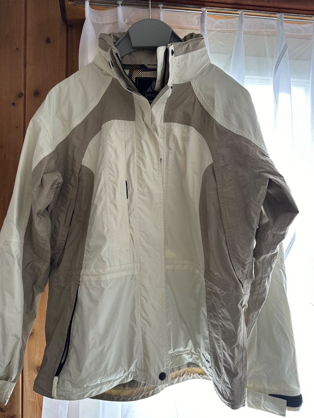Giacche: Regenjacke 42 – Usato da Rapperswil SG venduto da Paulina25