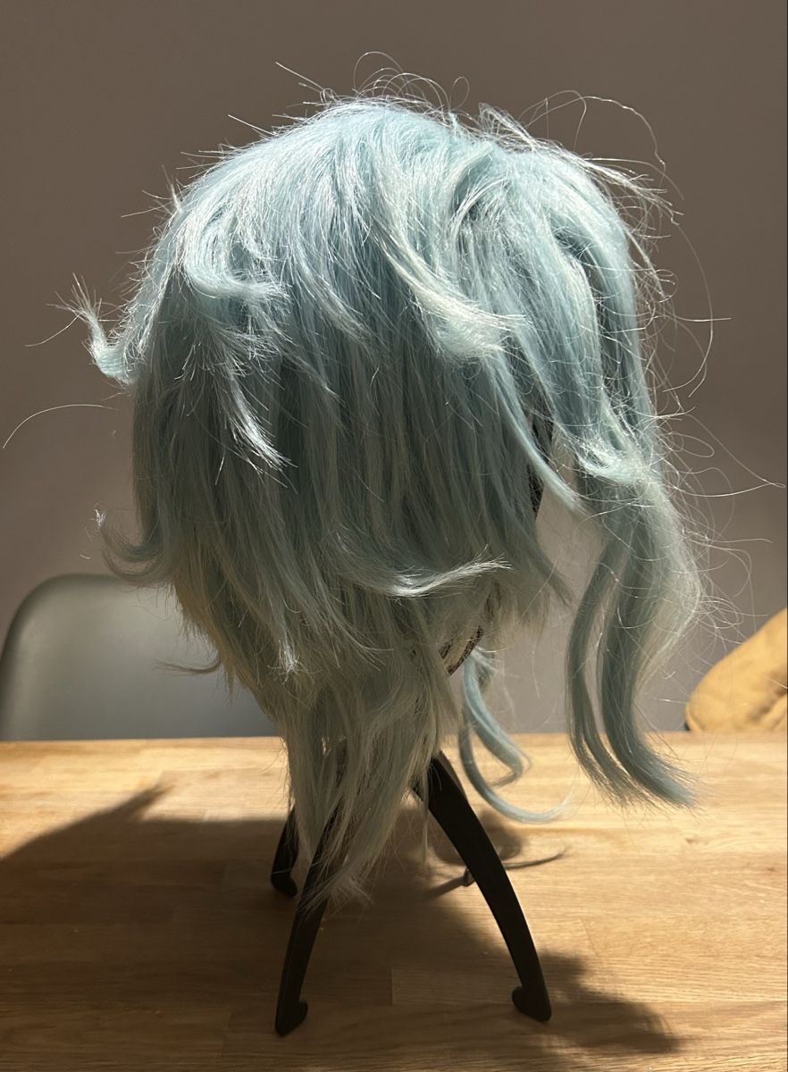 Perücken: Blaue Perücke Wig Dottore Genshin iImpact – Gebraucht aus Zürich von Zaklina