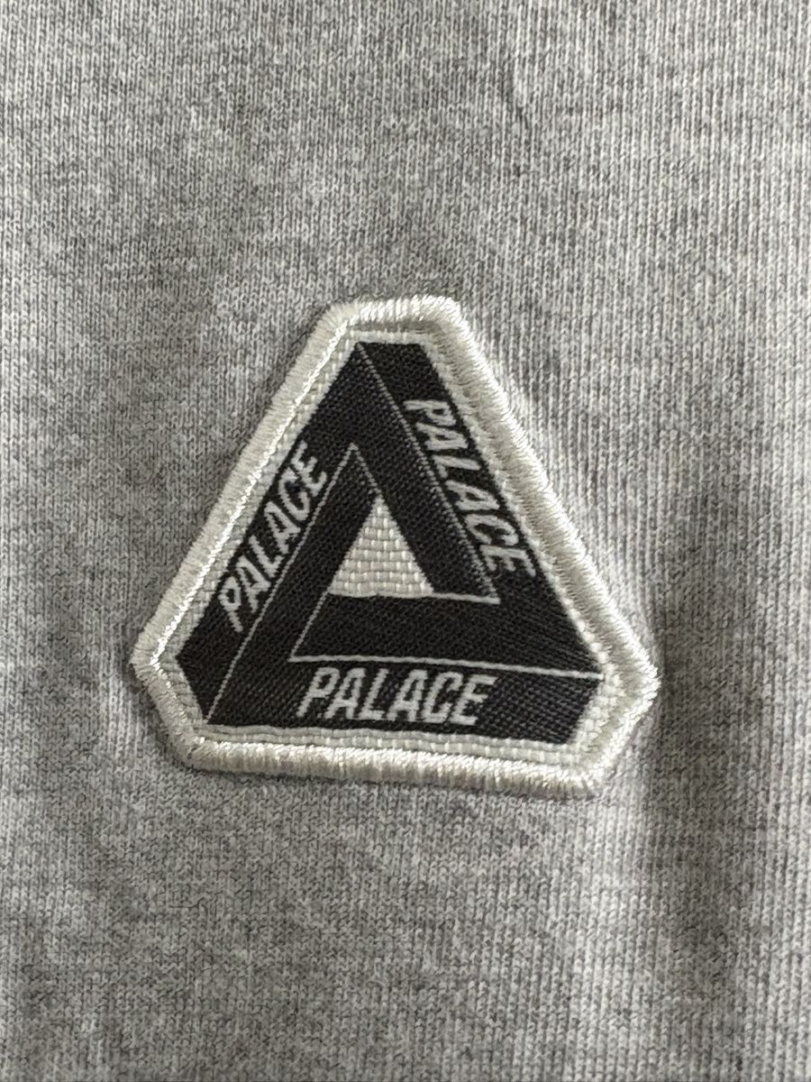 Palace T-shirt: Palace Langarmshirt Grau Grösse L  – Usato da Regensdorf venduto da k0nkret 1