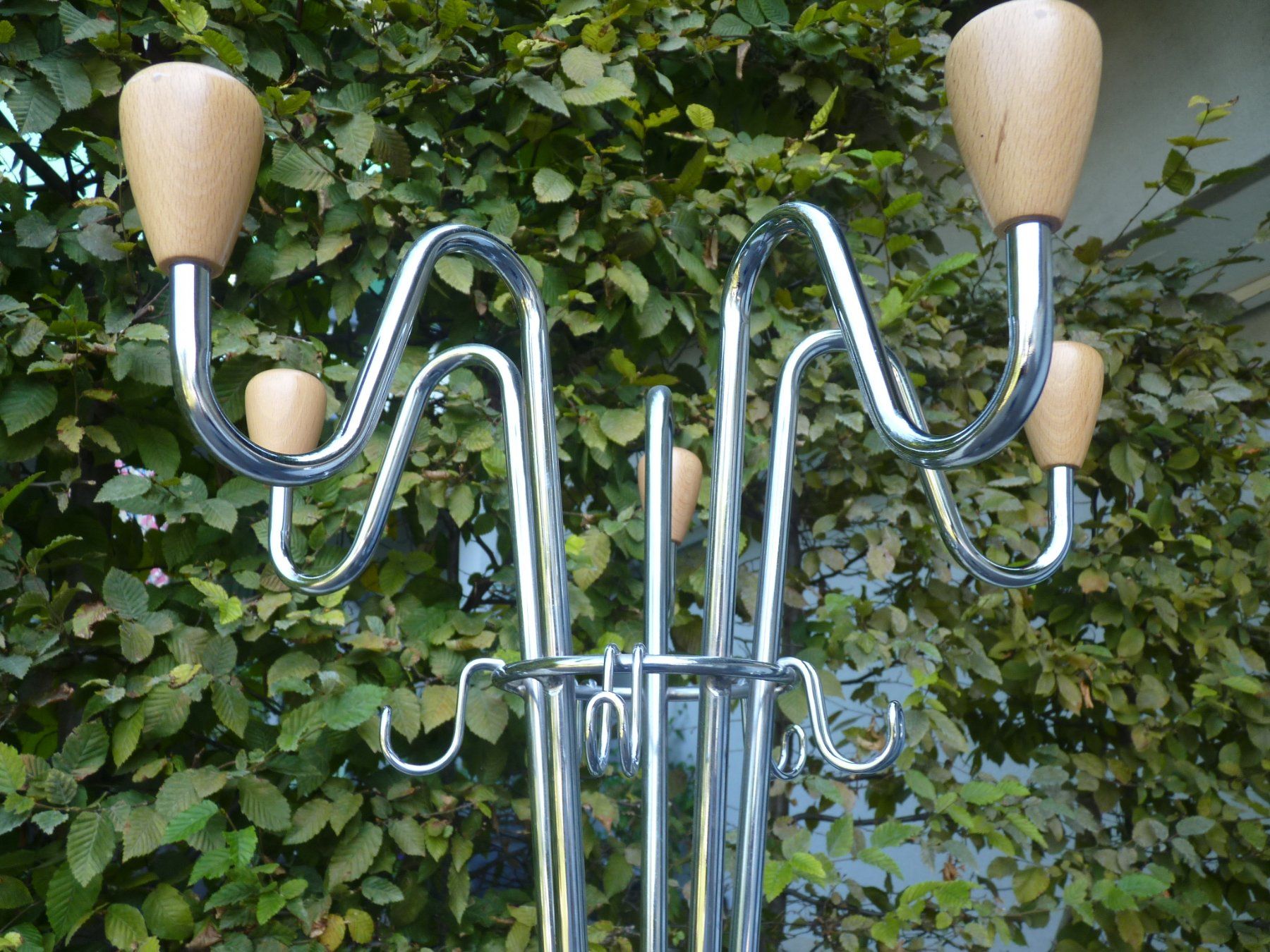 Sonstige Dekorationen & Accessoires: Garderrobenständer robust aus Metall – Gebraucht aus Küsnacht ZH von zoliboli01 4