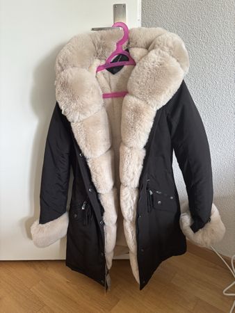 Winterjacke Grösse S neu inkl. Etikett