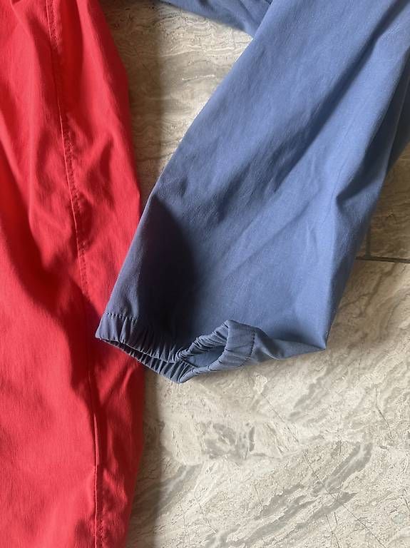 Vestes: North Face Red and Blue Windbreaker Jacket Medium – D'occasion à Zürich par Aes_1290 4