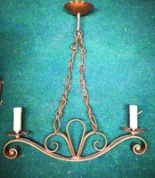 Charmant luminaire suspendu en fer forgé, style rustique!