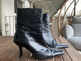 Bottines cuir noir bout carré taille 39, talon 7 cm
