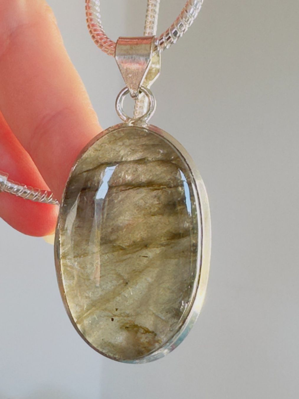 Catenine: Labradorite Gemstone Handmade necklace – Nuovo e nell'imballaggio originale da Genève venduto da AGBERG