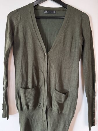 Zara Strickjacke Khaki Gr. S - Zeitlos & Bequem!