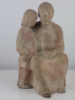 Terrakotta Skulptur Mutter mit Kind signiert G. Frei
