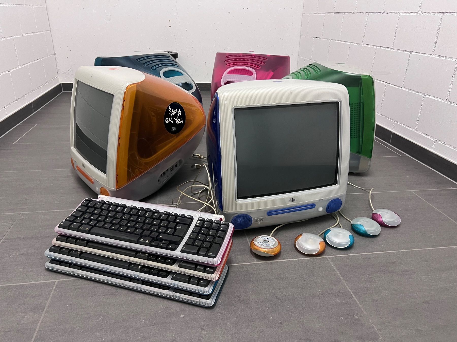 Apple PCs: iMac Serie - 5 colors – Gebraucht aus Steckborn von rboelsterli 4
