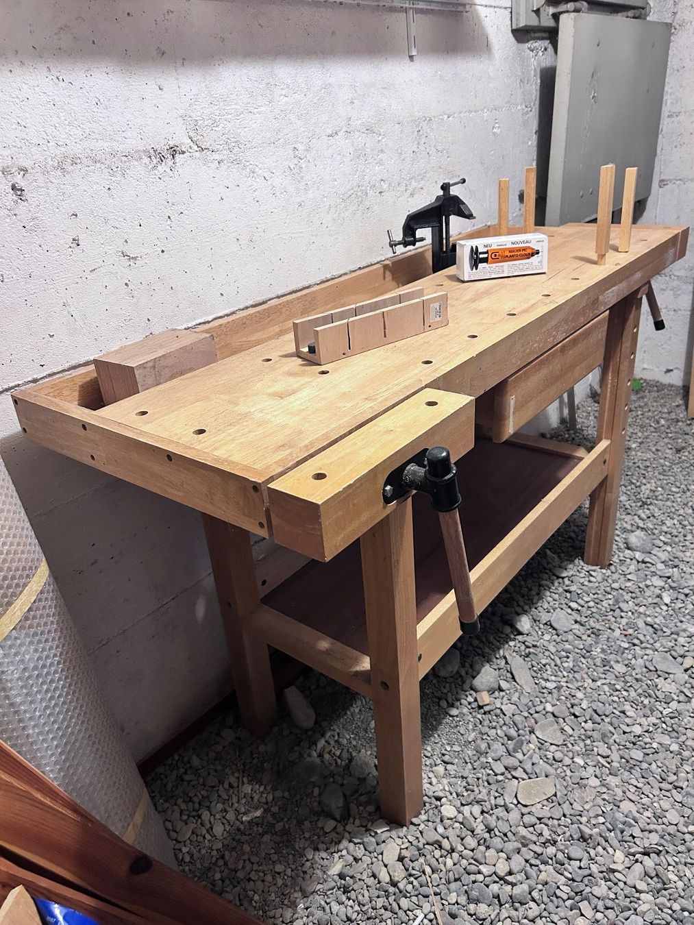 Établis: Werkbank Holz – D'occasion à Zürich par Berrymen