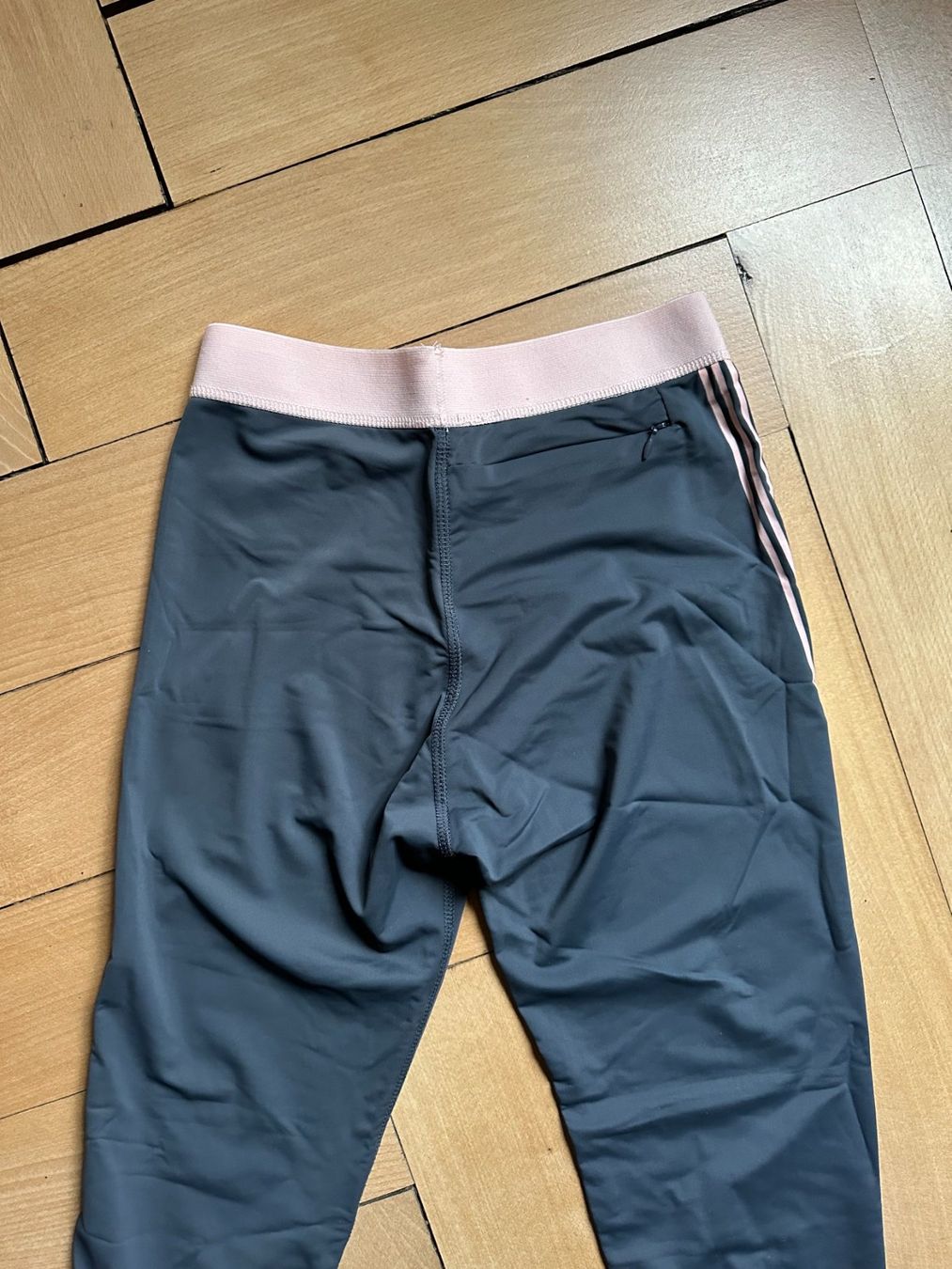 Leggings: WORKOUT - Sport Leggings grau-rosa 38 – Gebraucht aus Zürich von Diazaio 2
