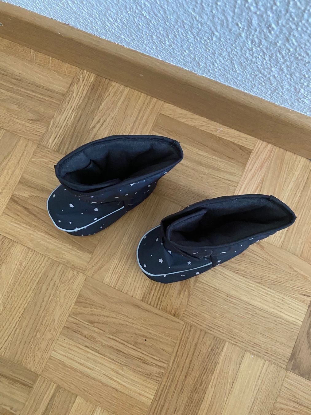 Scarpe per ragazzi: Baby Winterschuhe Grösse 16/18 – Usato da Zürich venduto da MaSte 3